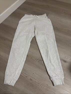 Women’s FWD light grey sweatpants